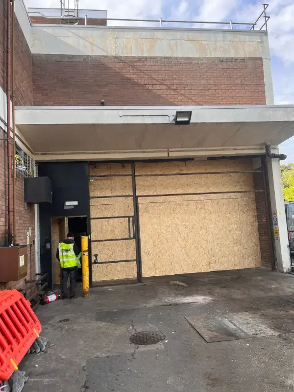 Emergency Hoarding Installation – B&M Store, Hall Green, Birmingham 3 Emergency Hoarding Installation – B&M Store, Hall Green, Birmingham